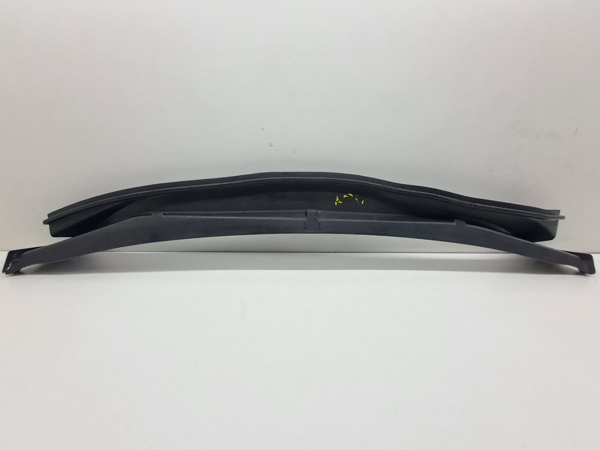 Rejilla de Torpedo Opel Astra F Berlina 1991-1998 (X 20 XEV / L34) 90381738