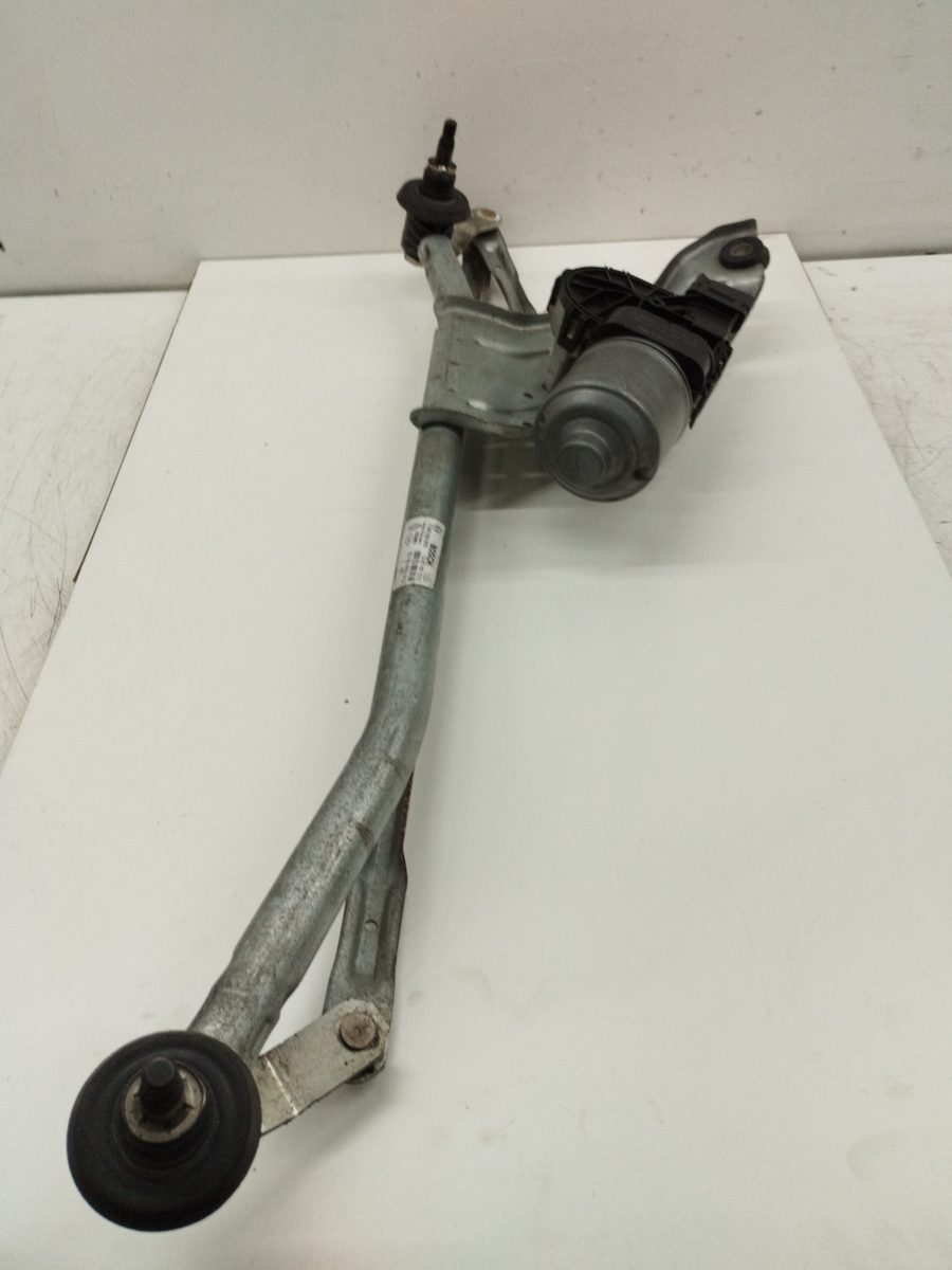 Motor Limpia Delantero Renault Sandero 2012-Actualidad Ambiance 1.2L 54kW 039241544