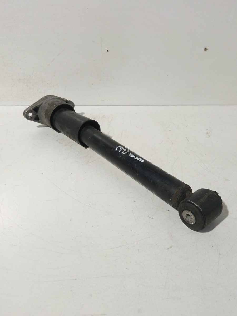 Amortiguador Trasero Der/Izq Volkswagen Passat Berlina (3B2) 1996-2000 814901556009
