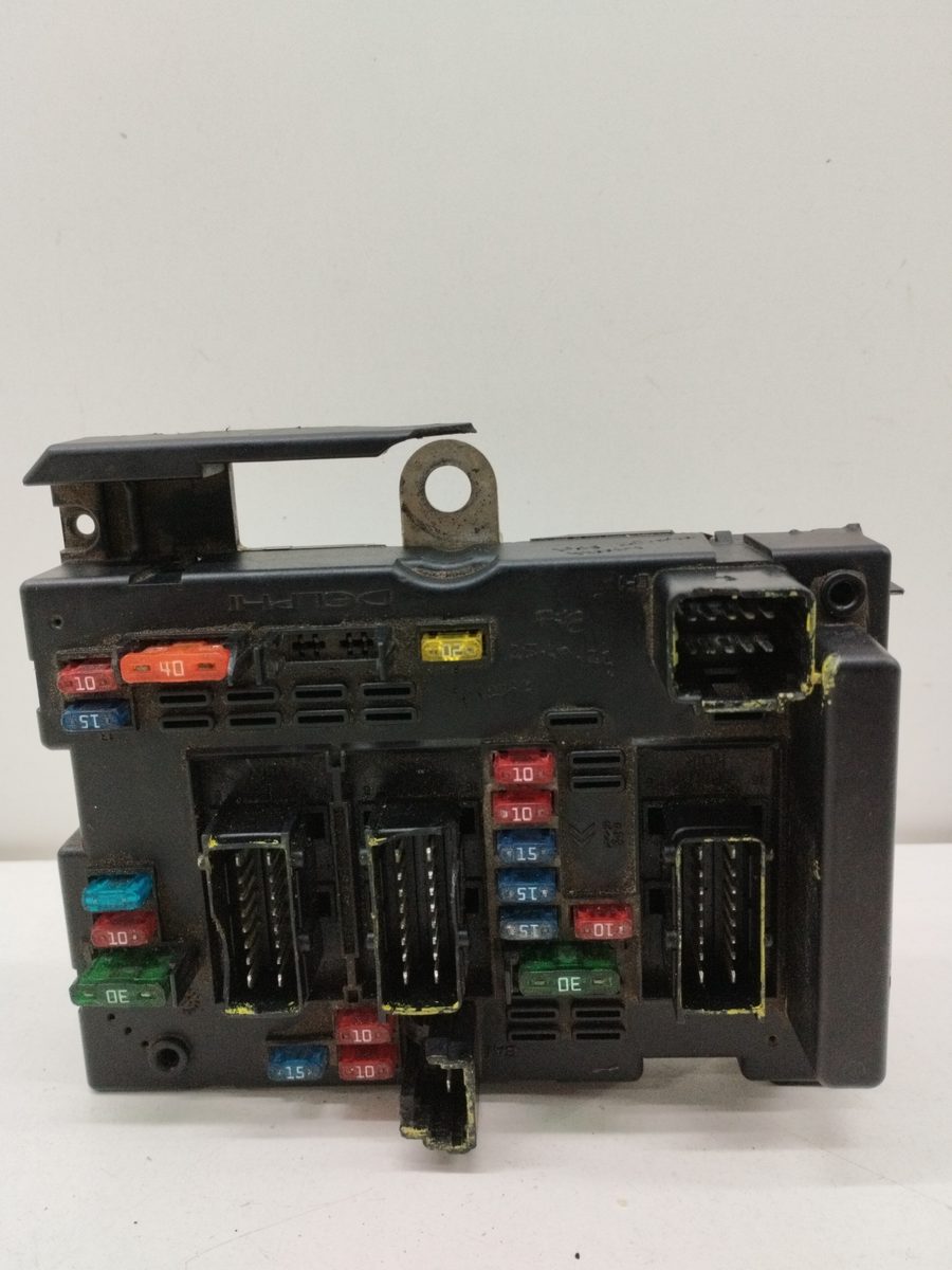 Caja Reles / Fusibles Peugeot 307 (S1) 2001-2005 2.0 HDi CAT 2.0L 66kW 9643538080