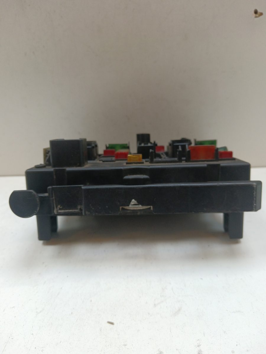 Caja Reles / Fusibles / Modulo Bsm Peugeot 206 Berlina 1998-2010 XN 1.9L 51kW PA6GB20GF10