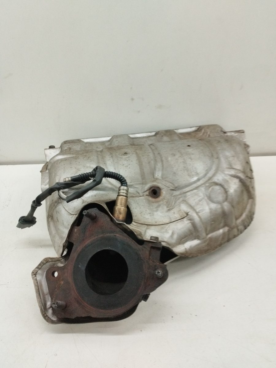 Multiple Escape Renault Laguna Ii (BG0) 2001-2007 Authentique 1.8L 88kW 041116097
