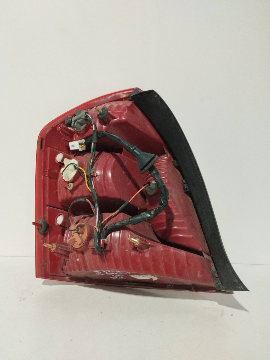 Farol Trasero Derecho Exterior Hyundai Accent (MC) 2006-2010 GL E131615