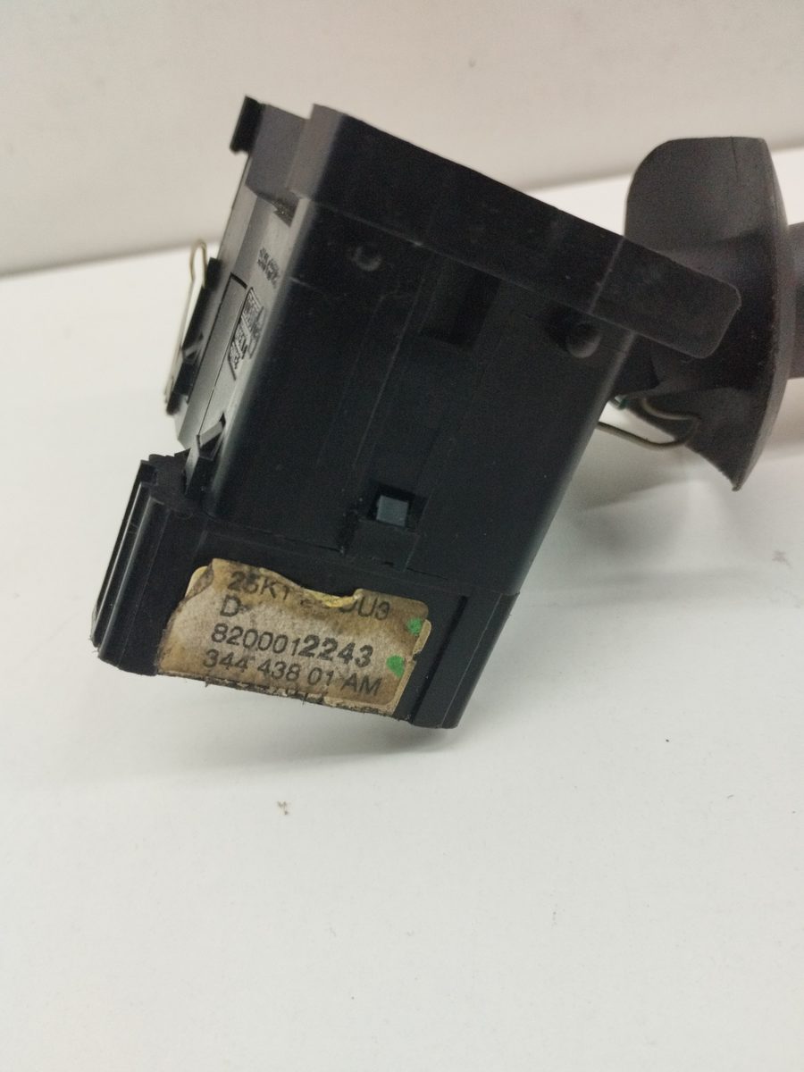 Llave de Luces Y Señalero Renault Laguna II (BG0) 2001-2007 1.9 dCi Diesel 8200012243