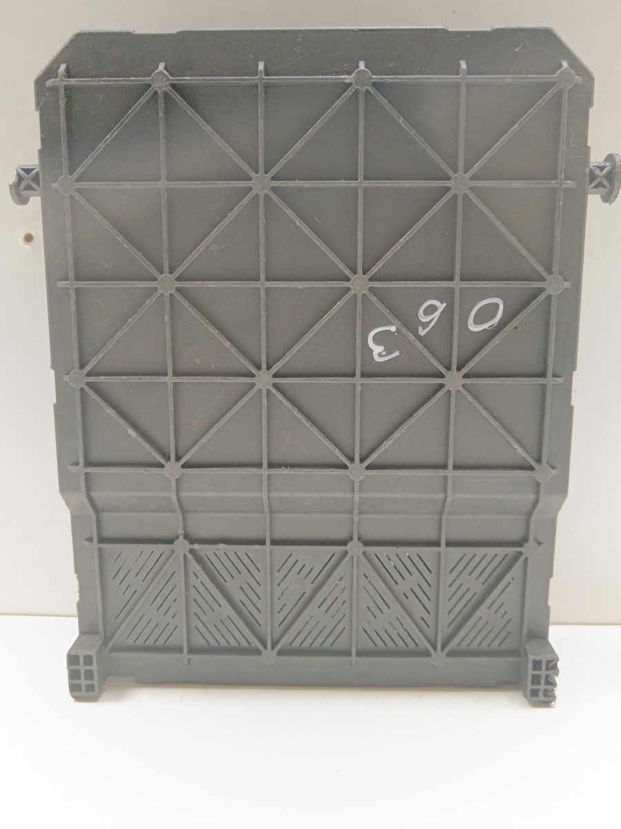Caja Reles / Fusibles / Modulo Bsi Peugeot 407 Sw 2004-2011 ST Sport 2.0L 100kW S120104700