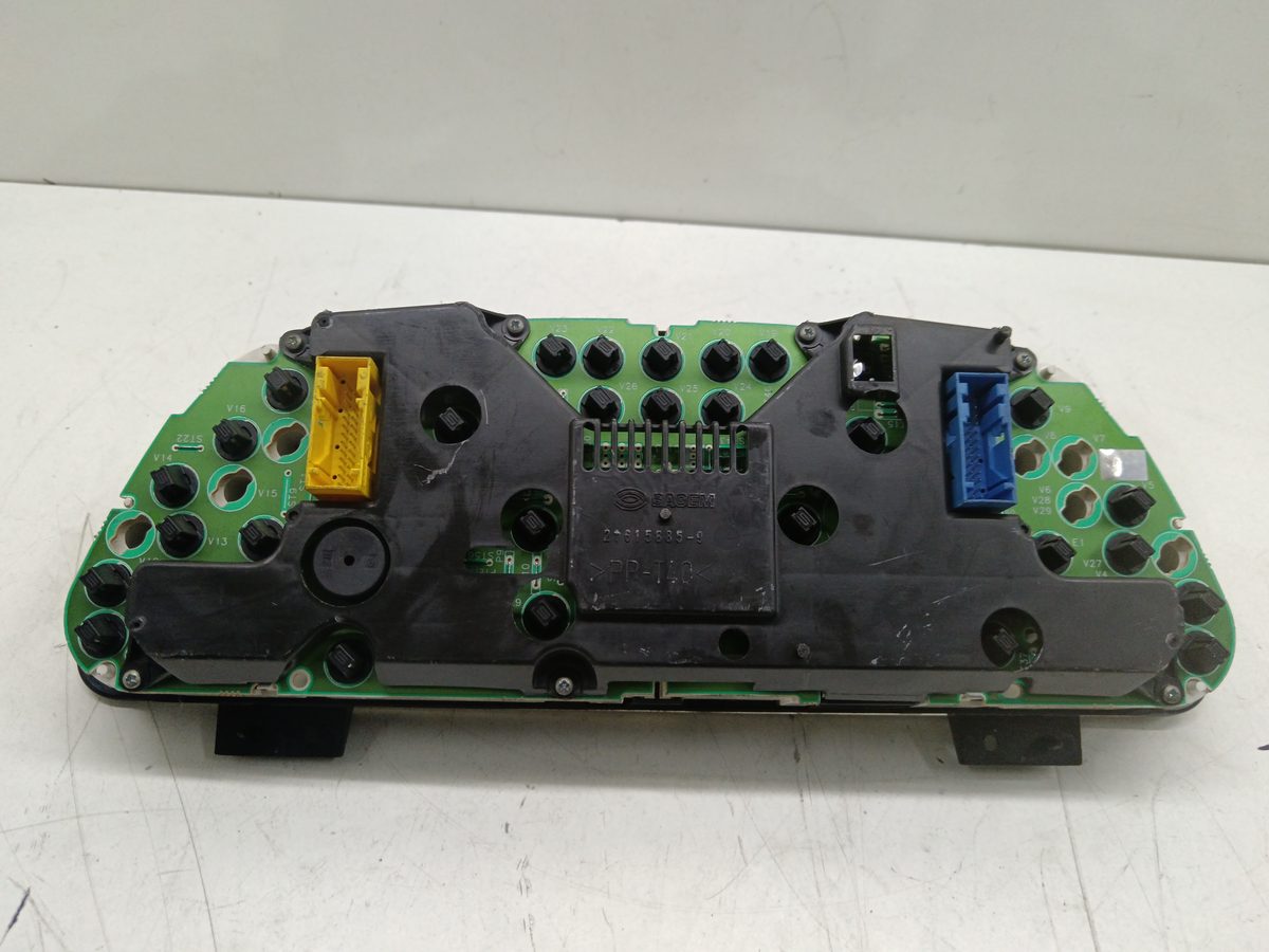 Tablero de Instrumentos Citroën Xsara Coupe 1997-2005 1.6i 16V VTS 1.6L 80kW 9624377480
