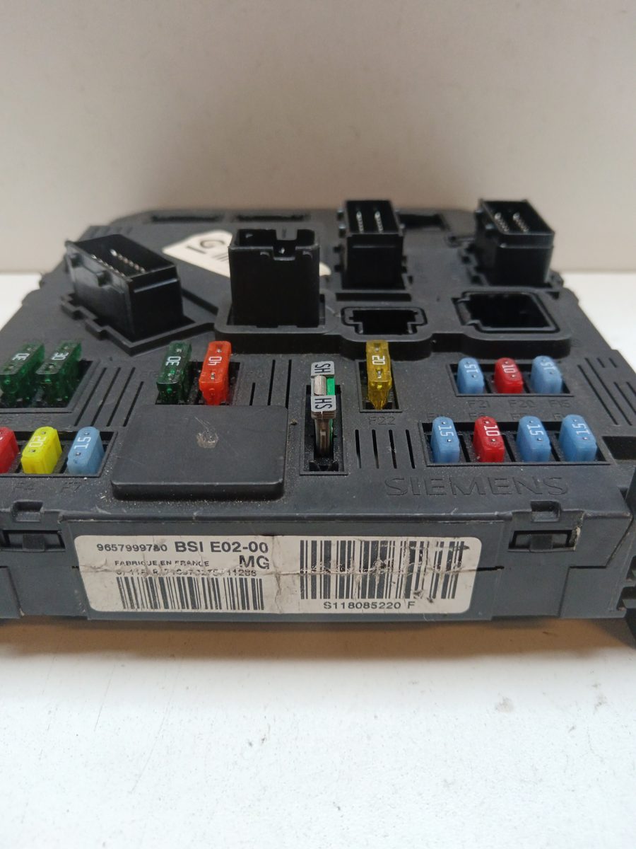 Caja Reles / Fusibles / Modulo Bsi Citroën Xsara Picasso 1999-2011 9657999780