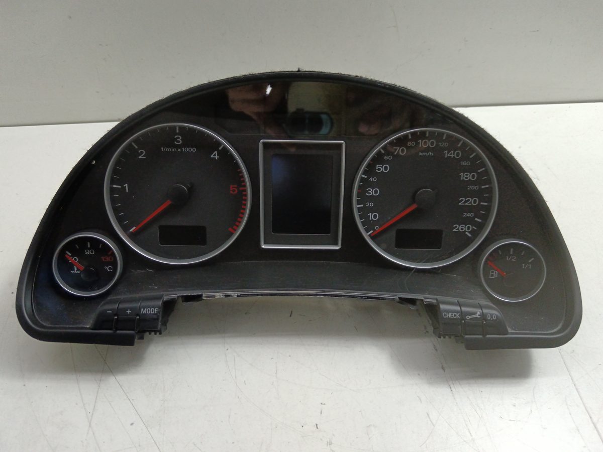Tablero de Instrumentos Audi A4 Avant (8E) 2004-2008 2.0 TDI 2.0L 103kW 0263626408