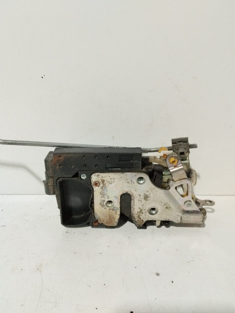Cerradura Puerta Delantera Derecha Chevrolet Aveo 2006-2012 LT