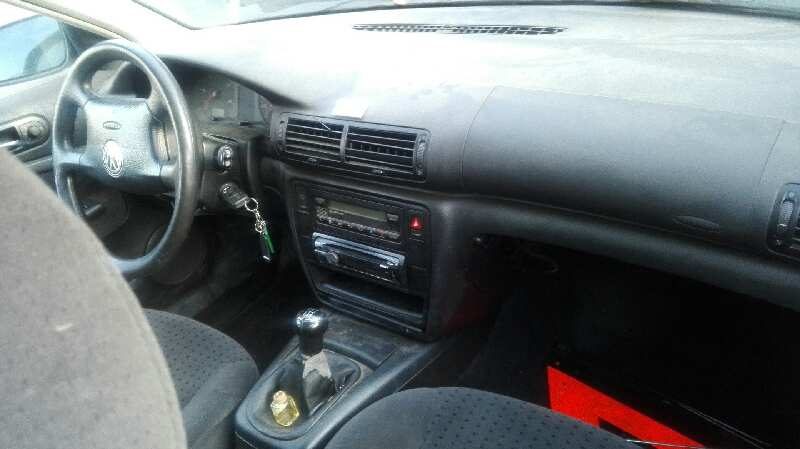 Tablero Puerta A Puerta Volkswagen Passat Berlina (3B2) 1996-2000 Comfortline