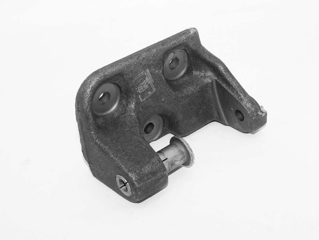 soporte de alternador inferior delantero