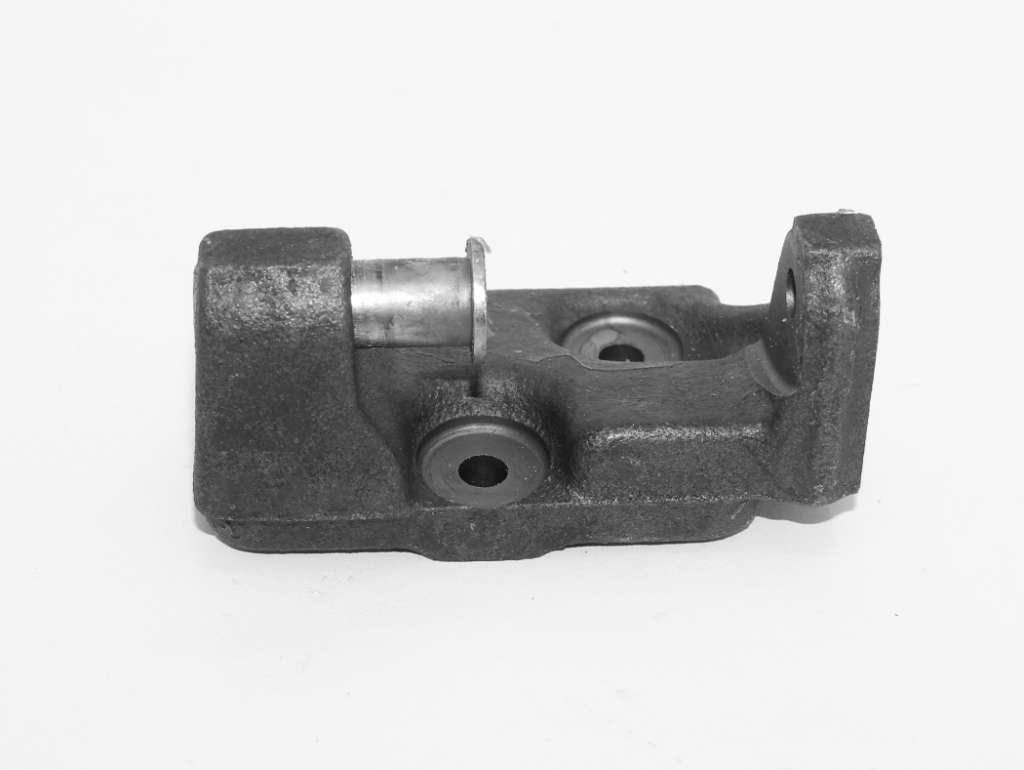 soporte de alternador inferior delantero