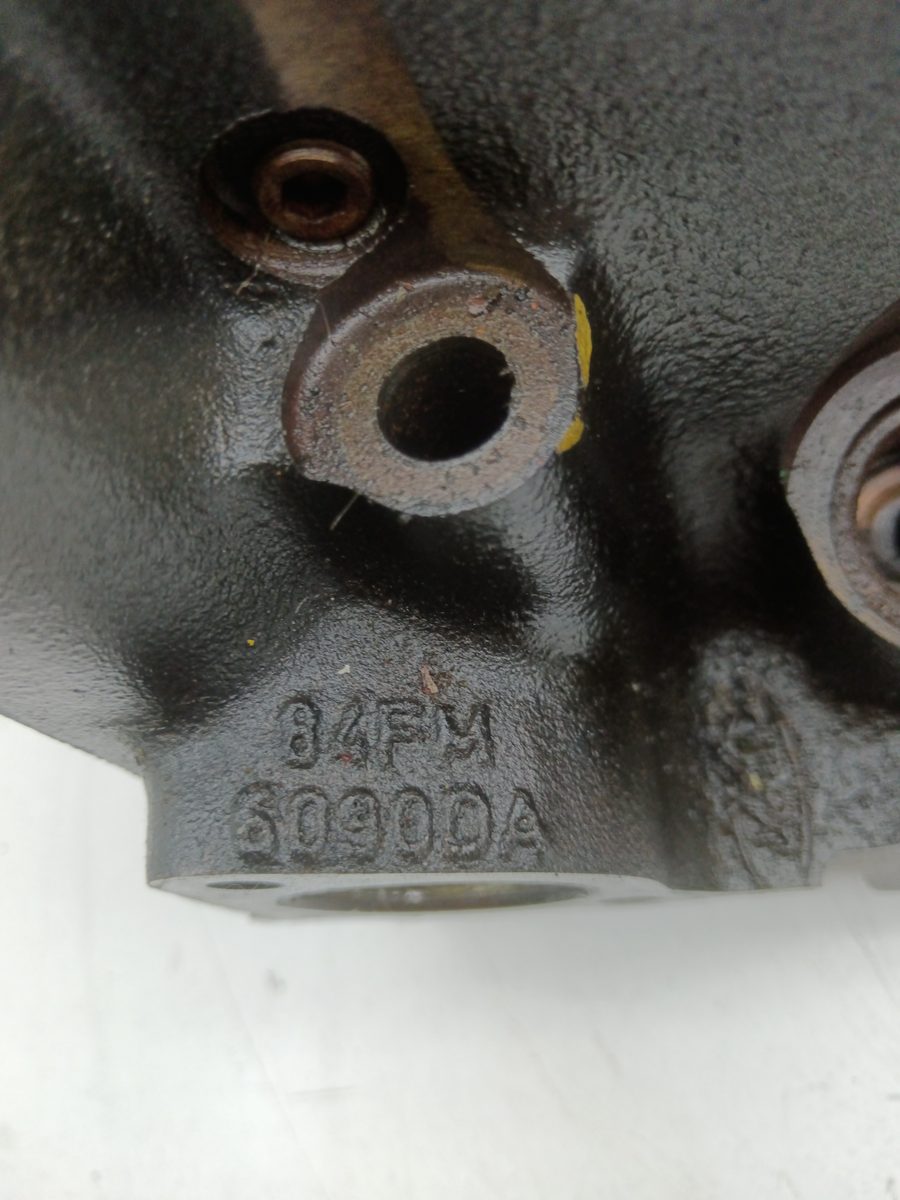 Tapa De Cilindros Ford Escort Berlina 1986-1996 Bravo 1.8L 44kW 84FM6090DA