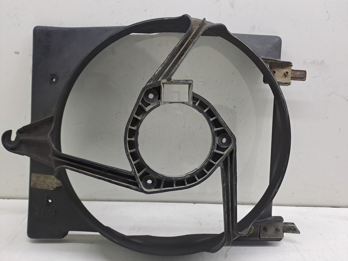 Carcasa de Electroventilador Citroën Ax 1987-1998 1.5 Diesel CAT (VJY. VJZ / TUD5) 8240084