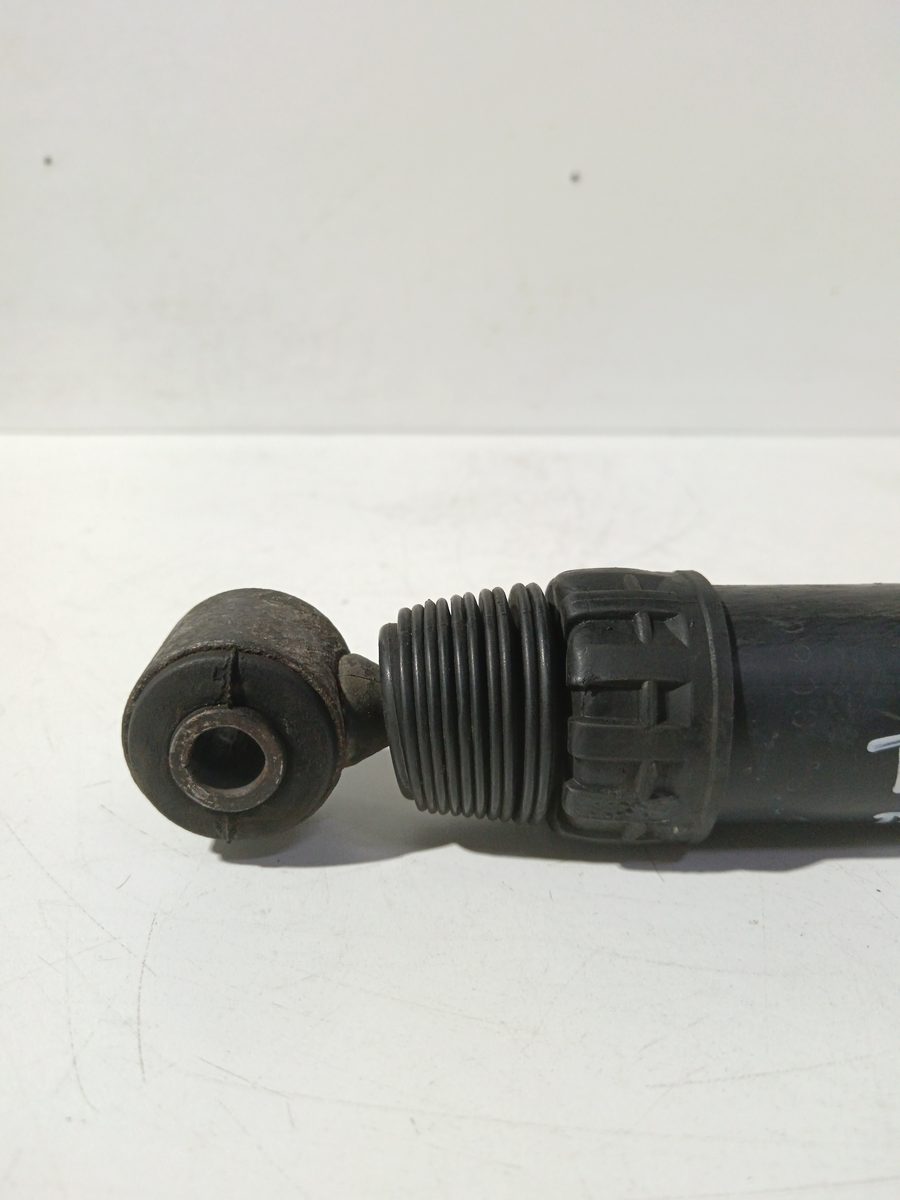 Amortiguador Trasero Der/Izq Peugeot 106 (S1) 1991-1996 1,1 1.1L 44kW 505095