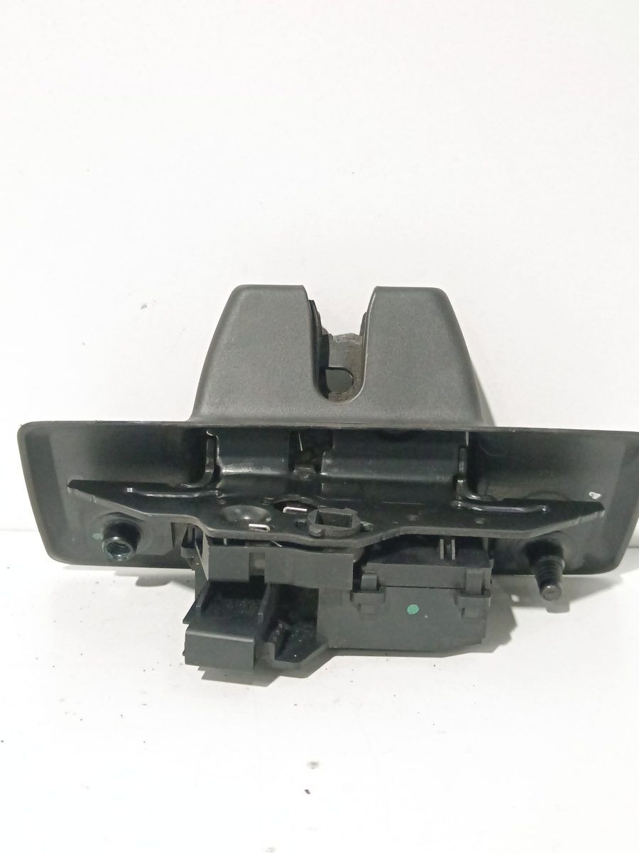 Cerradura Porton Chevrolet Sonic Berlina Hatchback 2011-2016 LTZ
