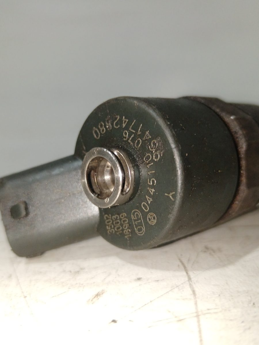 Inyector Fiat Scudo (222) desde 1995 2.0 JTD CAT 2.0L 80kW 0445110076