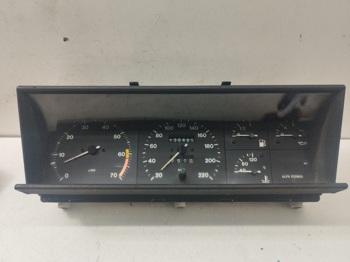 Tablero de Instrumentos Alfa Romeo 75 desde 1985 2 2.0L 94kW 161196532900