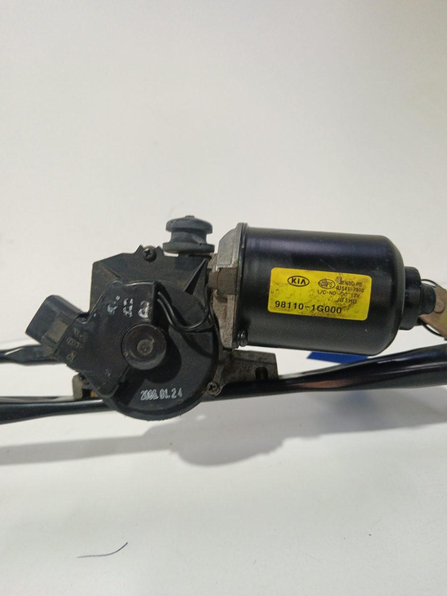 Maquina Limpia Parabrisa Hyundai Accent (MC) 2006-2010 GL 1.4L 71kW 981101G000