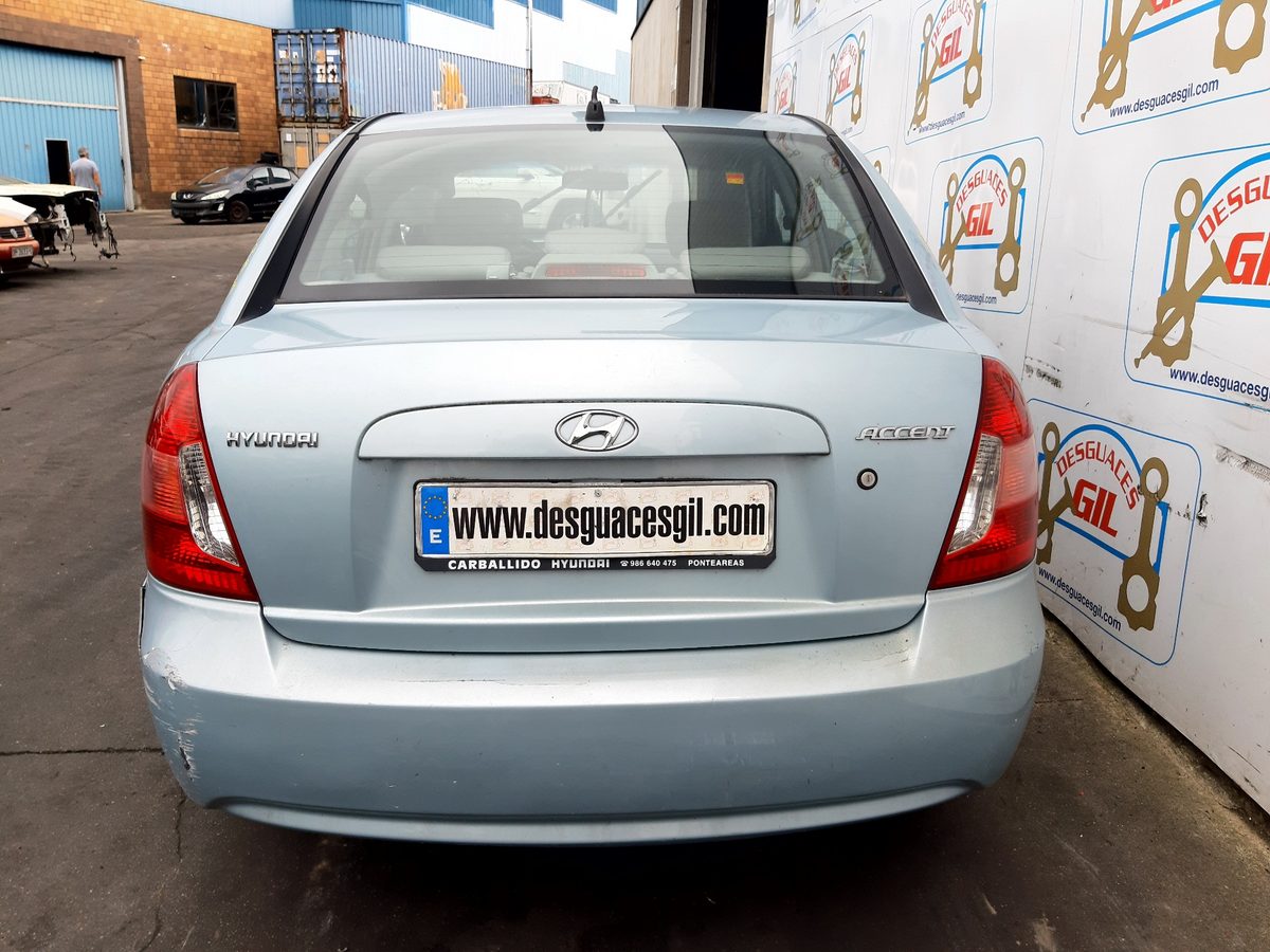 Maquina Limpia Parabrisa Hyundai Accent (MC) 2006-2010 GL 1.4L 71kW 981101G000