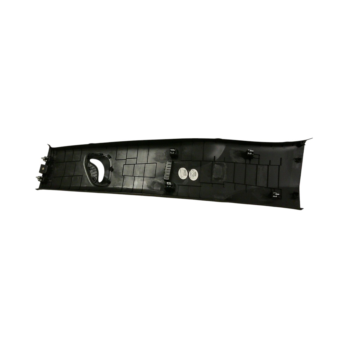 PANEL LATERAL INTERIOR CINTURON SEG DEL DER CH ONIX 2020/