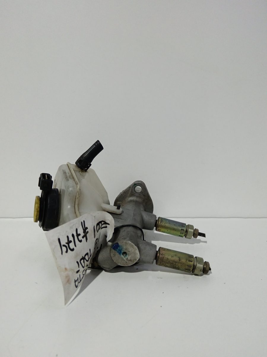 Bomba Freno Ford Fiesta Berlina (DX) 1999-2002 Ambiente 1.8L 55kW 3350884611