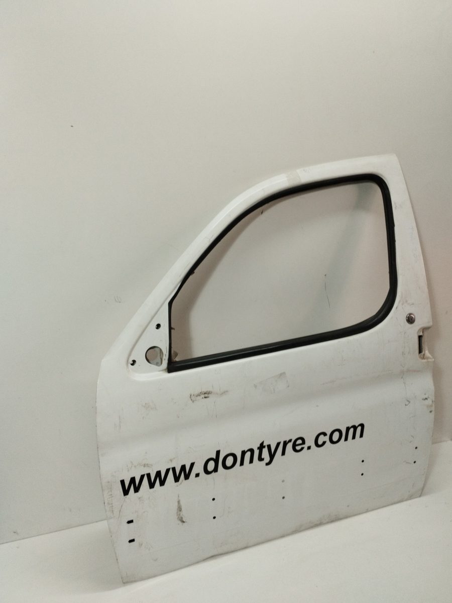 Puerta Delantera Izquierda Peugeot Partner (S2) 2002-2008 Totem