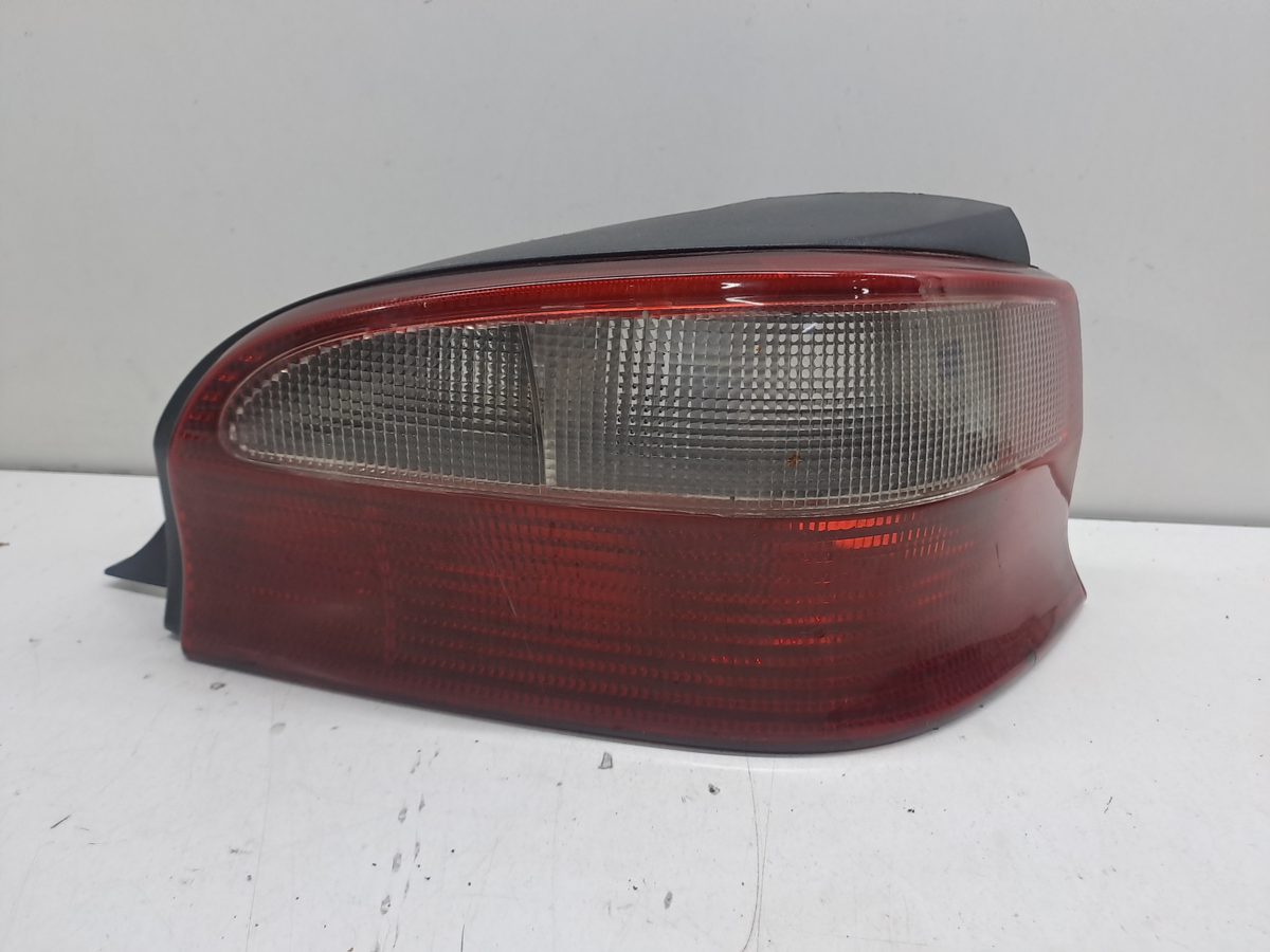 Farol Trasero Derecho Exterior Citroën Saxo 1999-2004 SX
