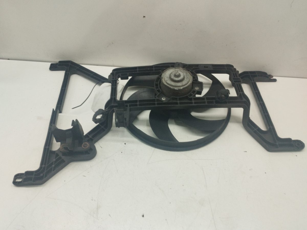 Electroventilador Renault Sandero 2008-2013 Ambiance 1.6L 64kW 214812626