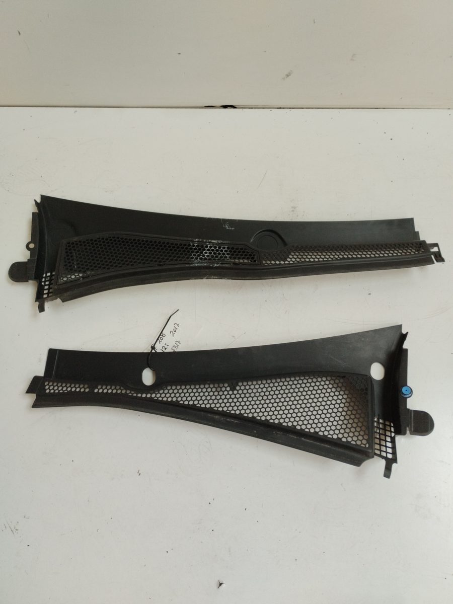 Rejilla de Torpedo Peugeot 208 2012-2019 Active