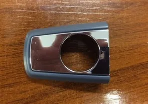 Tapa manija de puerta exterior izquierda con llave