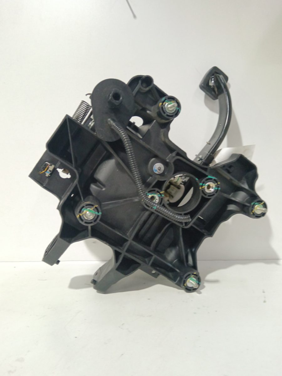 Pedalera Chevrolet Sonic Berlina Hatchback 2011-2016 LTZ 95154446