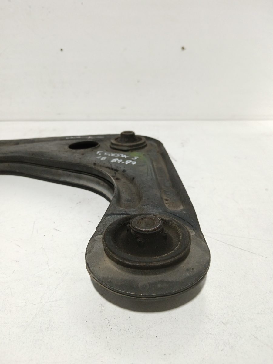 Parrilla de Suspension Inferior Trasera Izquierda Ford Fiesta Berl./courier 94FB30423051EB