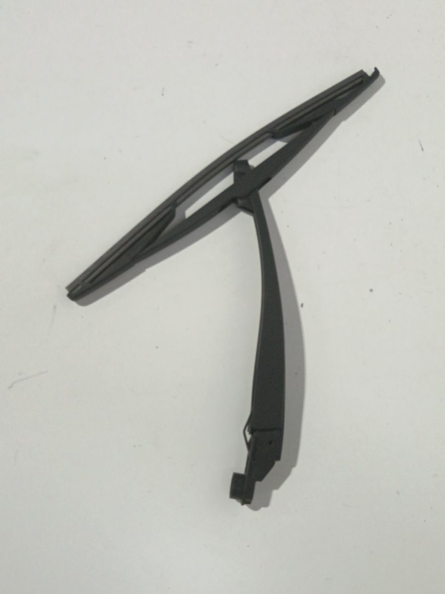 Brazo Limpia Luneta Peugeot 208 2012-2019 Style