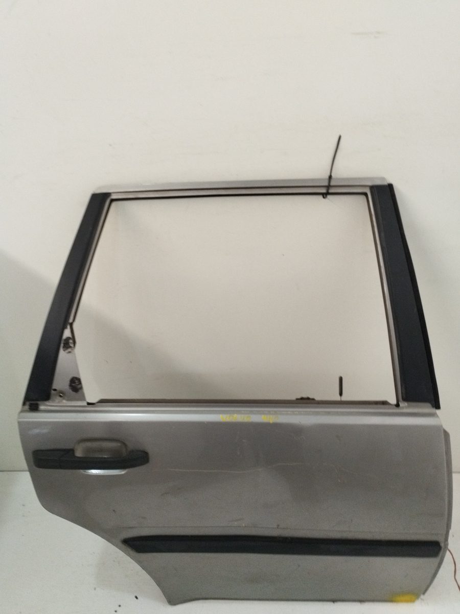 Puerta Trasera Derecha Volvo Serie 440 1988-1997 Básico