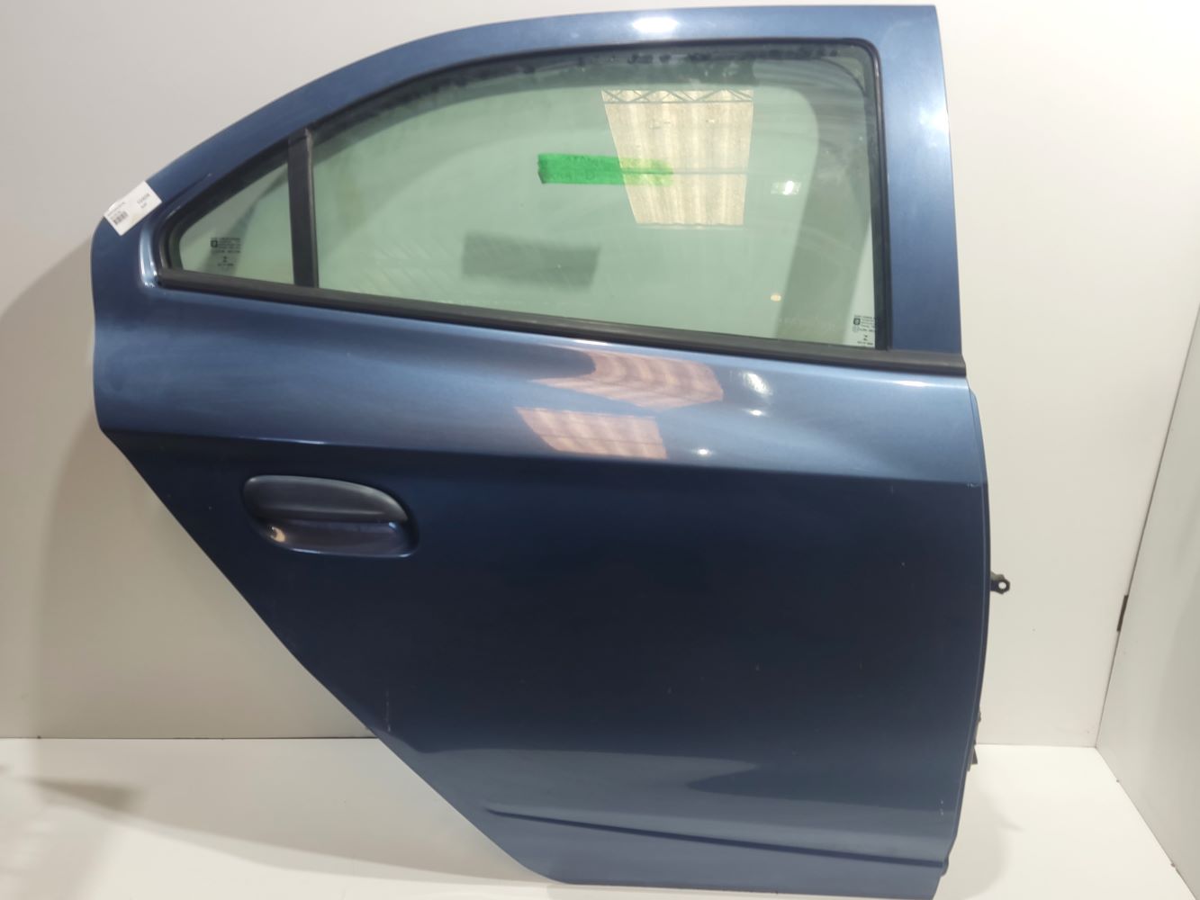 Puerta trasera derecha Chevrolet Onix 2015, Ref: 10509-A2F