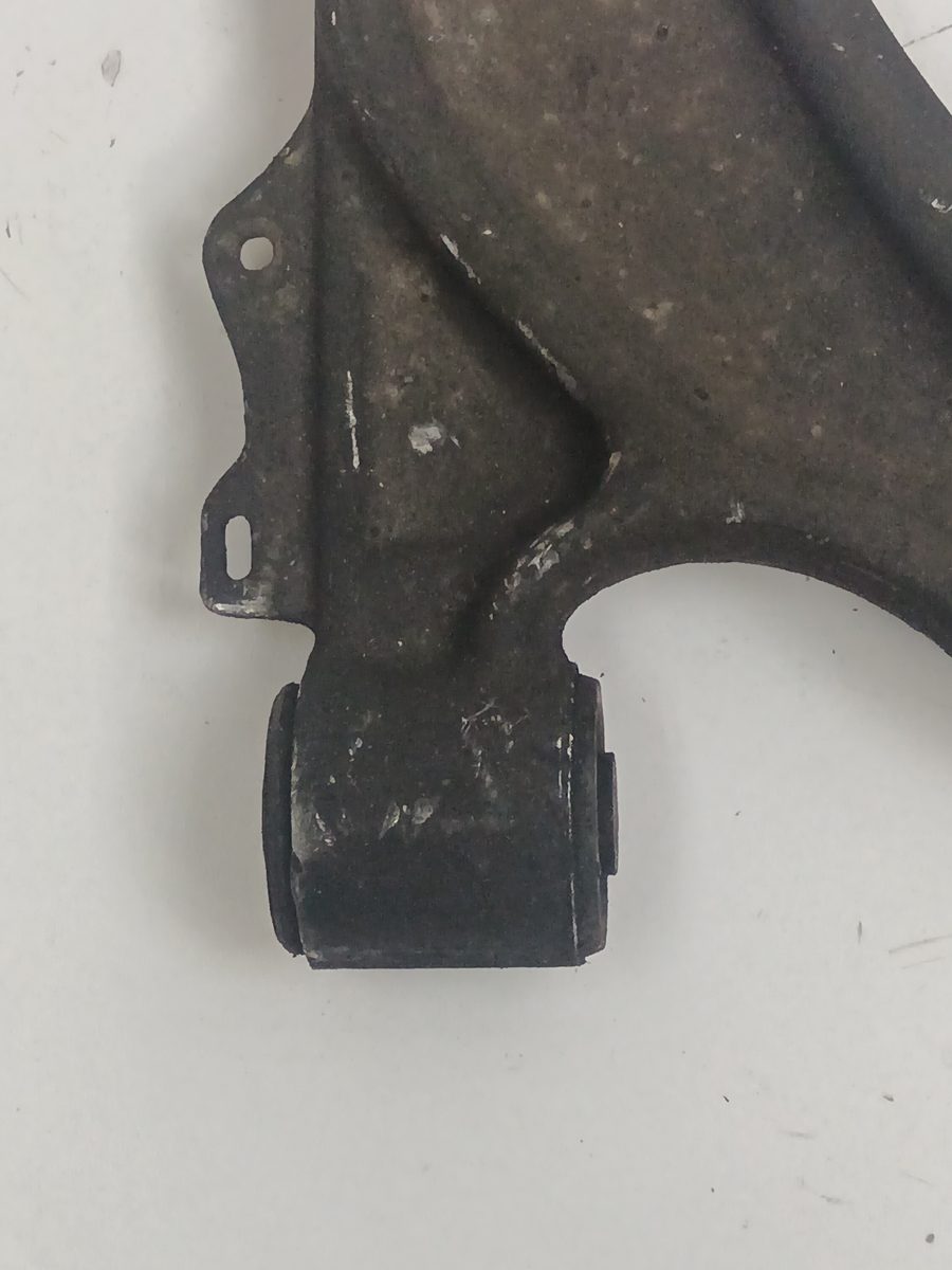 Parrilla De Suspension Inferior Delantera Izquierda Chevrolet Cruze 2009-2014 L 1.6L 83kW