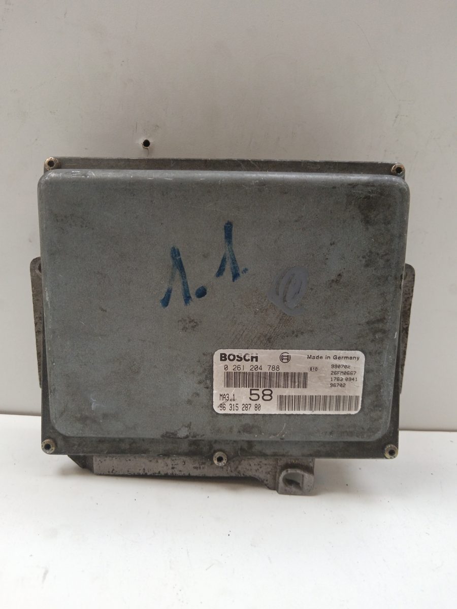 Centralita Motor Uce Peugeot 106 (S2) 1996-2004 Kid 1.1L 44kW 0261204788