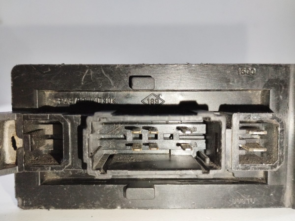 Resistencia Calefaccion Renault Twingo (CO6) 1993-2007 1.2 (C066/67/68) 1.2L 40kW 52479329
