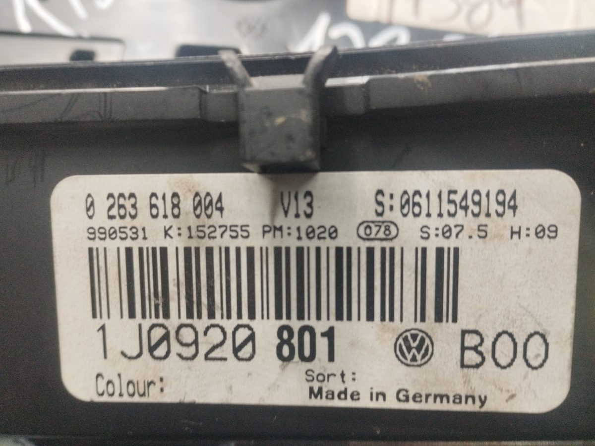Tablero de Instrumentos Volkswagen Golf IV Berlina (1J1) 1997-2003 Conceptline 1J0920801