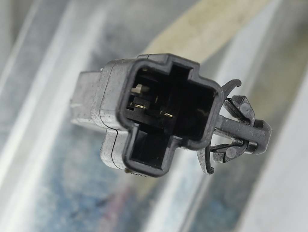Máquina levanta cristal delantera derecha