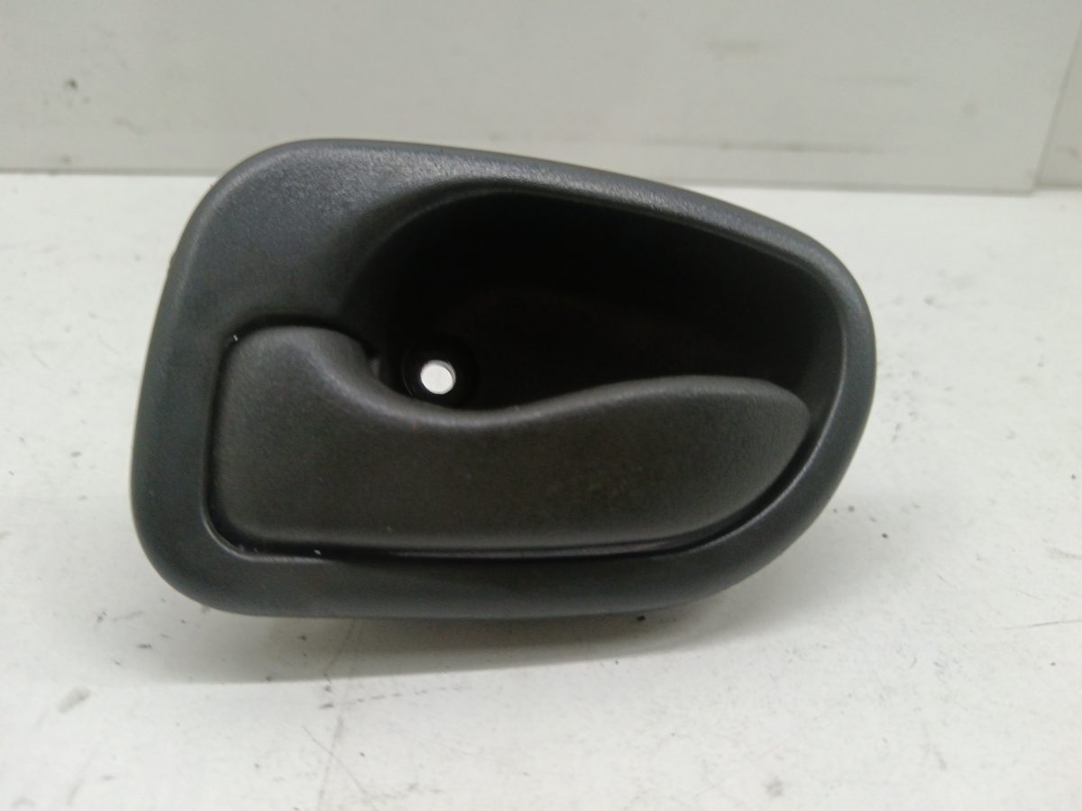 Manija Interior Delantera Izquierda Hyundai Atos (EM) 2004-Actualidad 82610