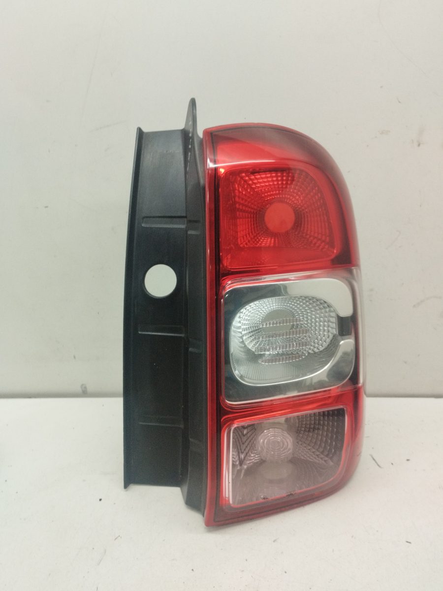 Farol Trasero Derecho Exterior Renault Duster 2010-Actualidad Ambiance 4×4 265506837