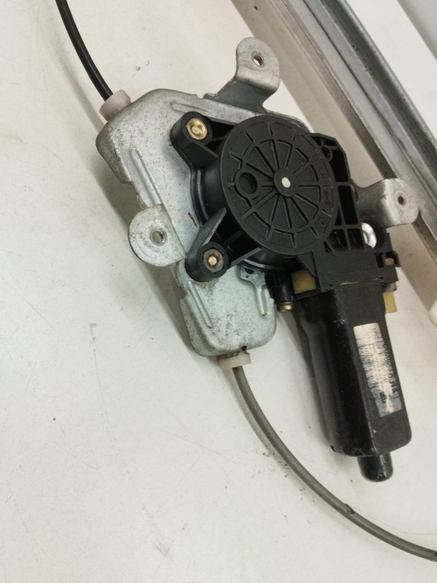 Alza Cristal Delantero Izquierdo Electrico Hyundai Atos Prime (MX) 2000-2010 9881002100
