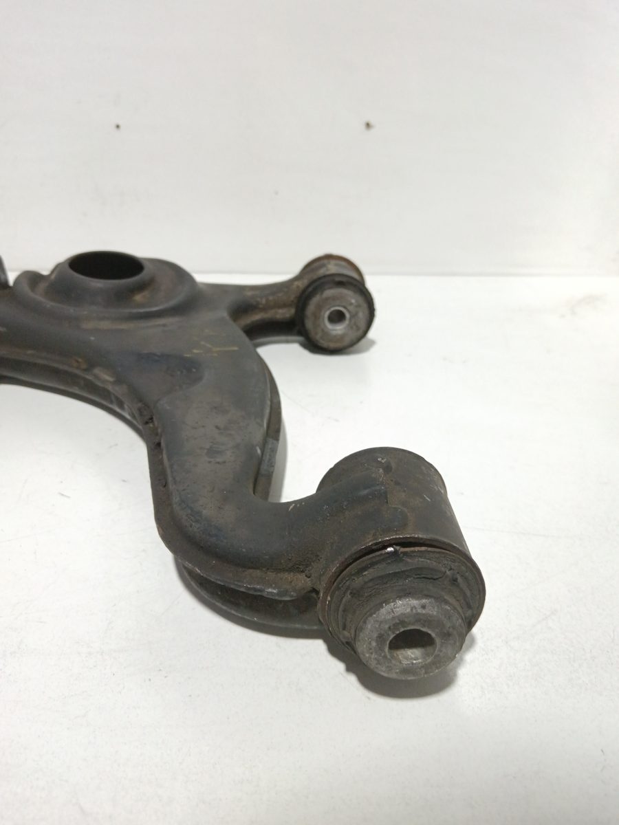 Parrilla de Suspension Inferior Trasera Izquierda Mercedes-Benz Clase C (W201) Berlina