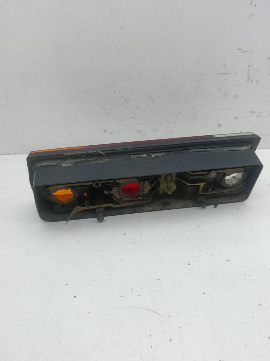 Farol Trasero Derecho Exterior Chevrolet Ascona B desde 1975 Básico SWF396896