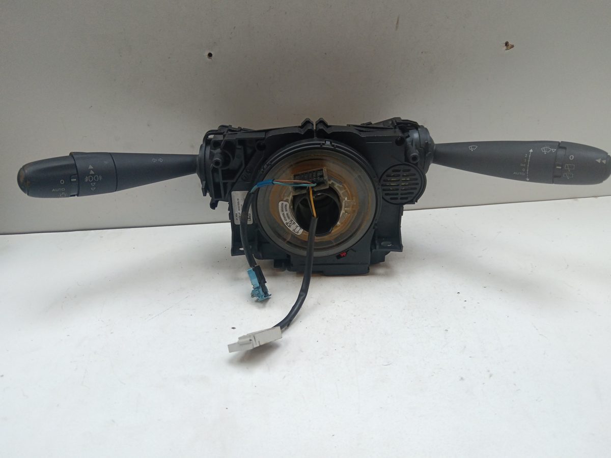 Llave de Luces Limpiaparabrisas Peugeot 3008 2009-2016 Access 1.6L 84kW 96773911ZD