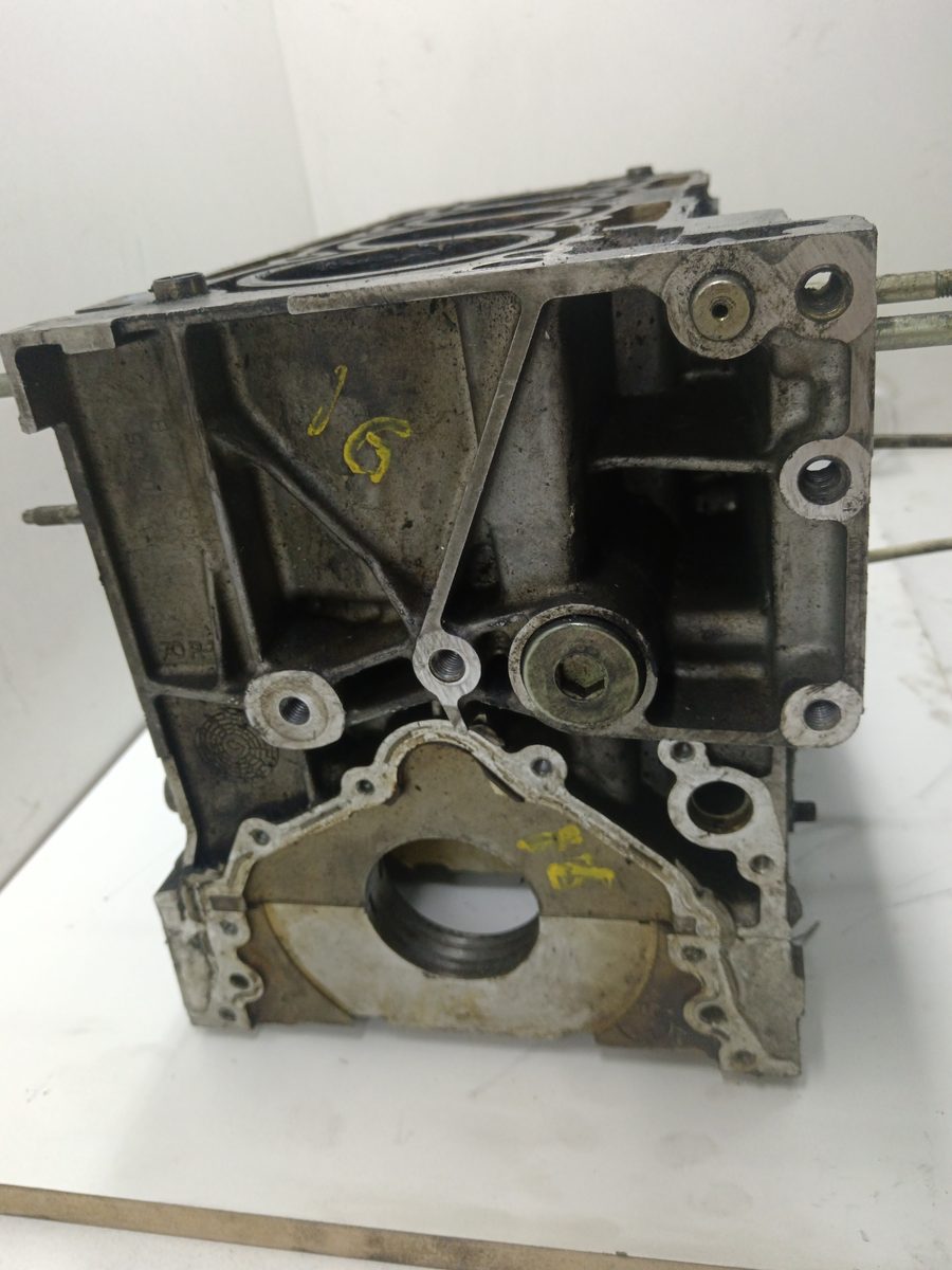 Block Citroën C5 Berlina 2004-2008 2.0 16V CAT (RFJ / EW10A) 2.0L 103kW 10LH4P