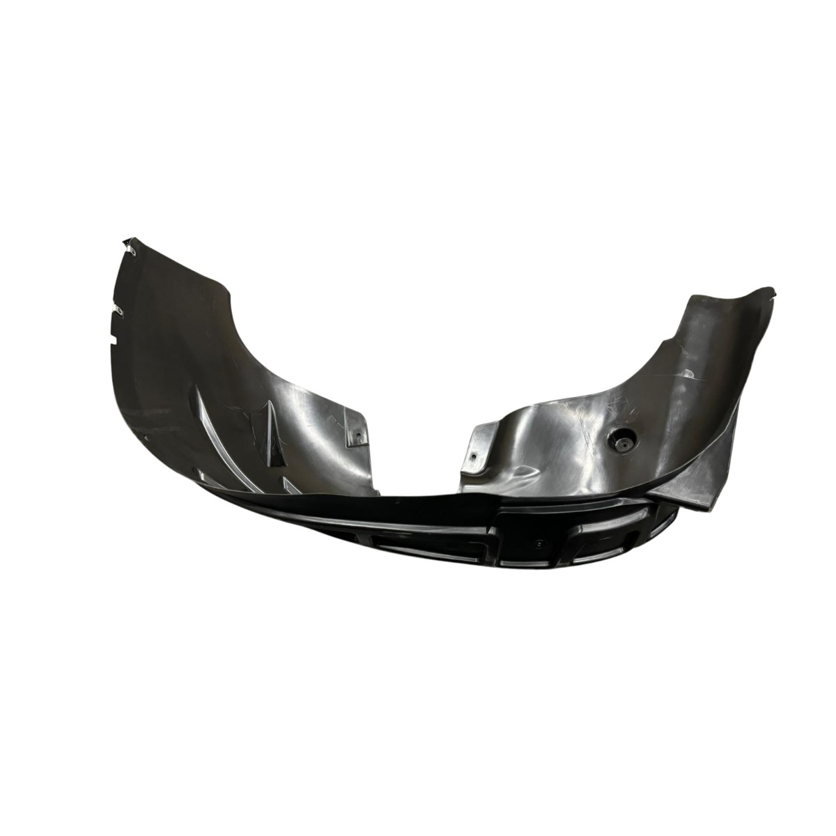 BUCHE GUARDABARRO TRASERO IZQQUIERDO CHEVROLET MONTANA 2023