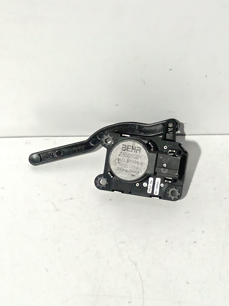Servomotor de Calefacción Peugeot 308 2013-2021 Access 1.6L 73kW 07111594A